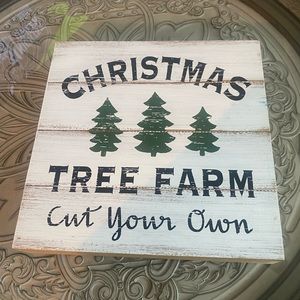 Christmas Wall Decor - 13” square - Decorate your home for the holidays!